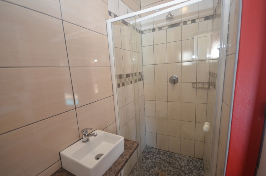 Commercial Property for Sale in Amalinda Eastern Cape